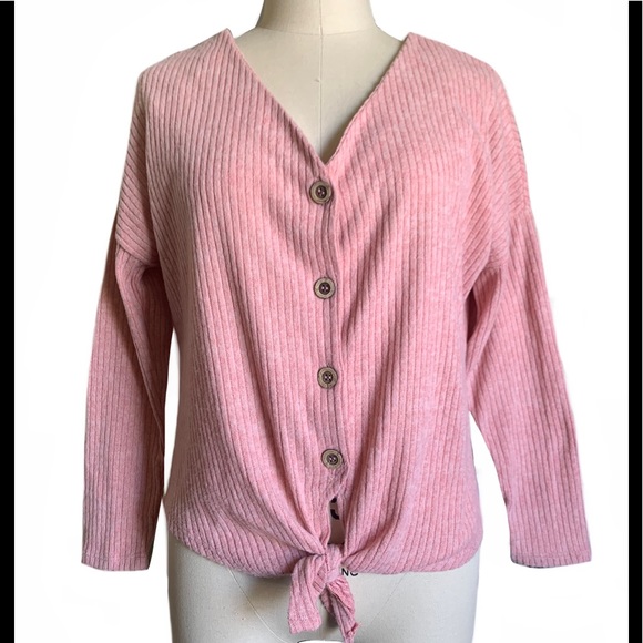 Woman’s LongSleeve Button down Top - Picture 1 of 2